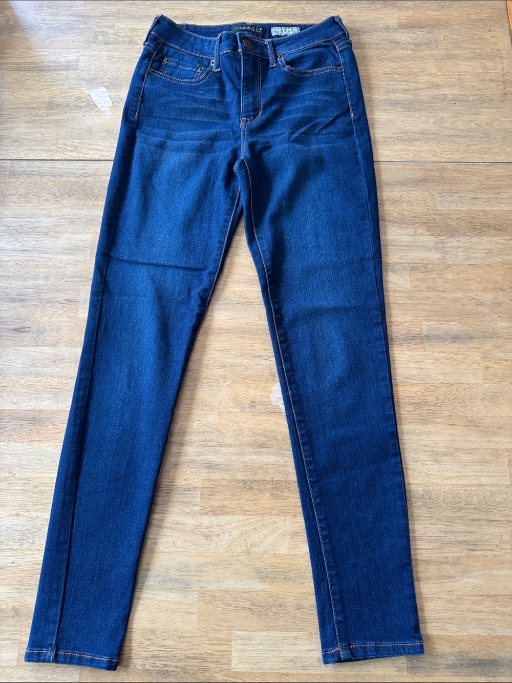 Aeropostale Women's Dark Blue Skinny Jeans